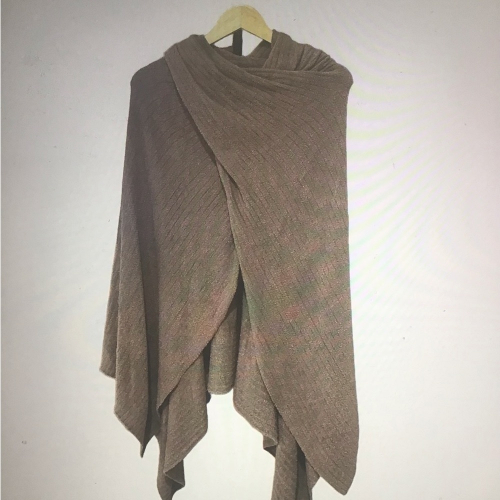 Barefoot Dreams One Size Taupe Poncho Outerware